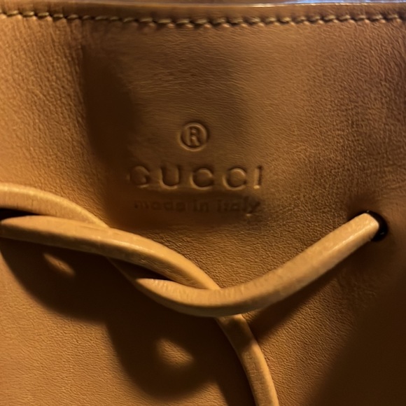 EUC Vintage GUCCI Satchel bag that come with FREE TWILLY if purchased! - Picture 2 of 13